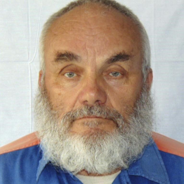 Michigan asks judge to release man in slayings of 2 hunters